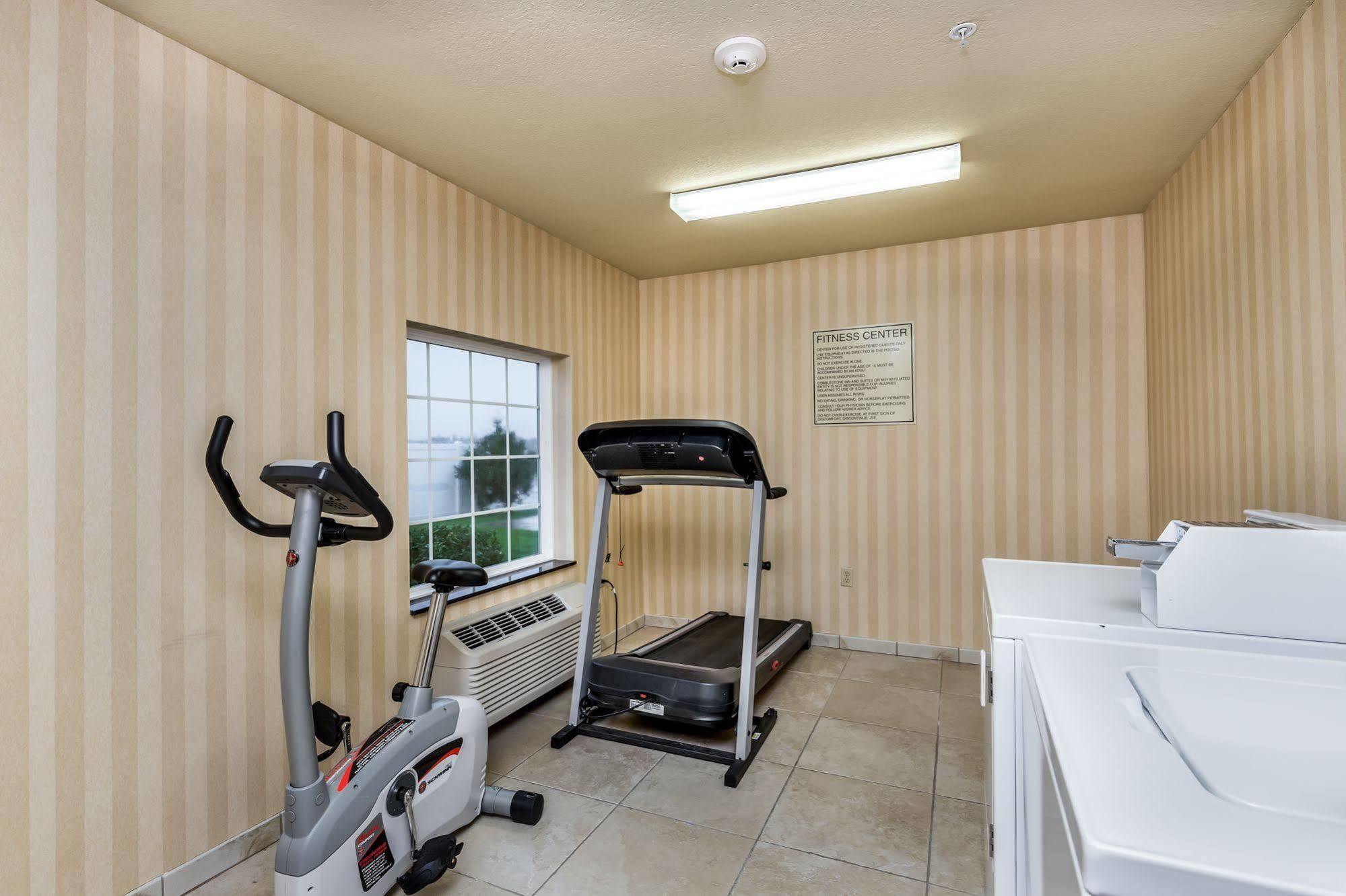 Cobblestone Inn & Suites - Vinton, Ia Екстер'єр фото