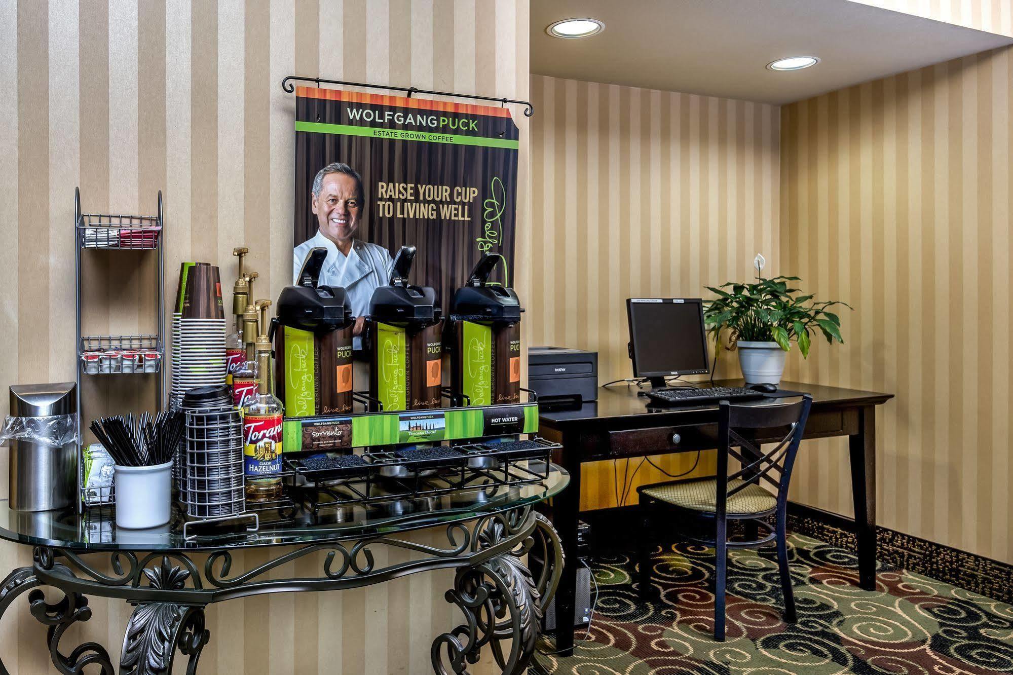 Cobblestone Inn & Suites - Vinton, Ia Екстер'єр фото