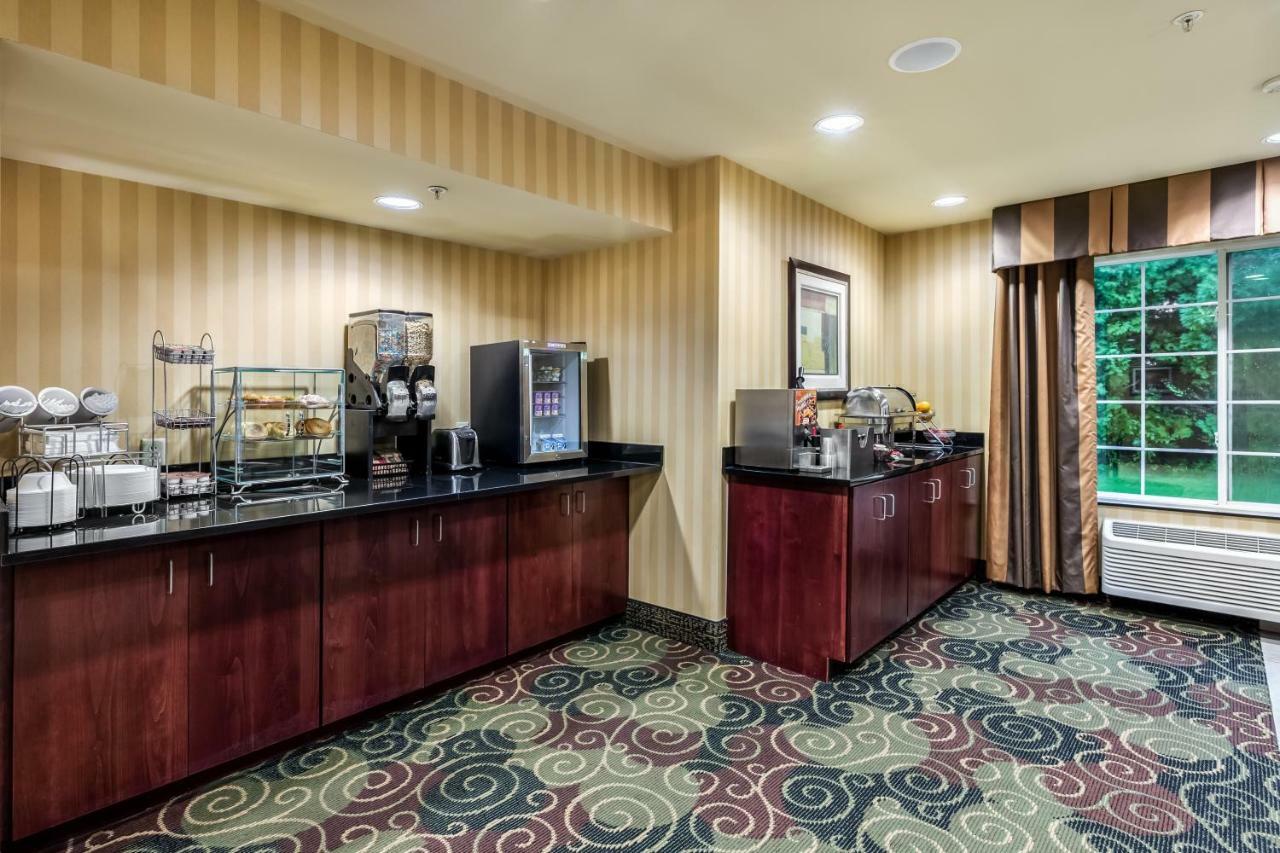 Cobblestone Inn & Suites - Vinton, Ia Екстер'єр фото