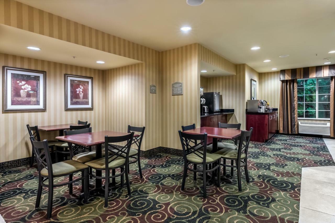 Cobblestone Inn & Suites - Vinton, Ia Екстер'єр фото