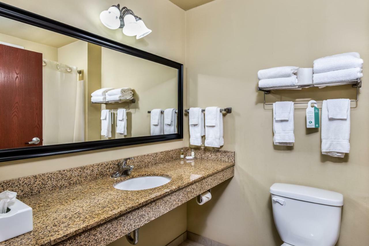 Cobblestone Inn & Suites - Vinton, Ia Екстер'єр фото